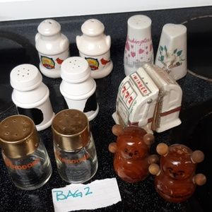 Vintage old Random shapes mixed box Salt and pepper Shakers Collection Box #2